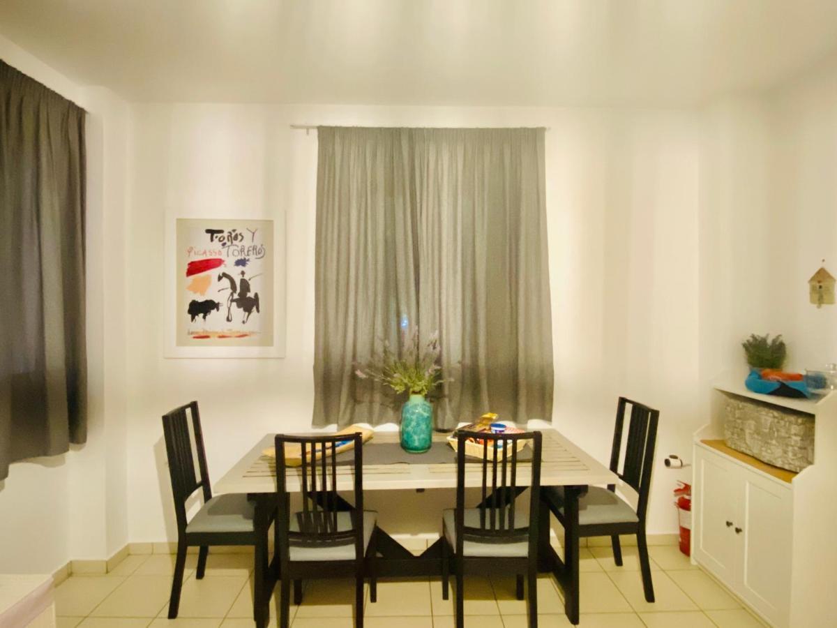 Gianna'S Apartment Central Aigio Cozy And Shining Luaran gambar