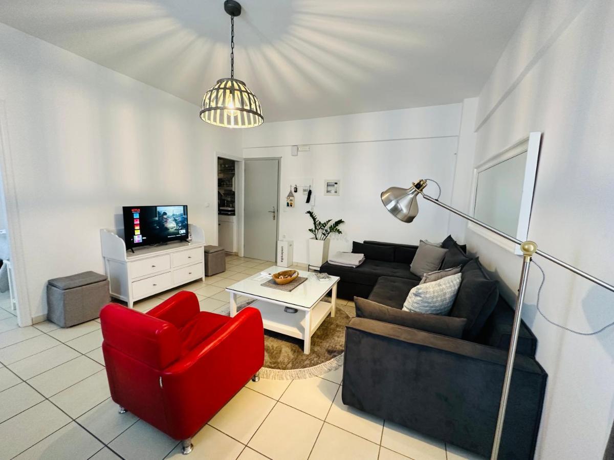 Gianna'S Apartment Central Aigio Cozy And Shining Luaran gambar